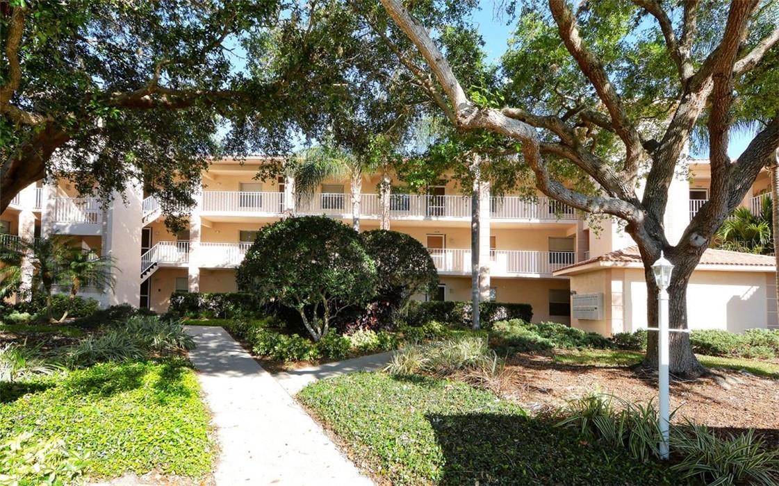 9300 CLUBSIDE CIR #1307, SARASOTA, FL