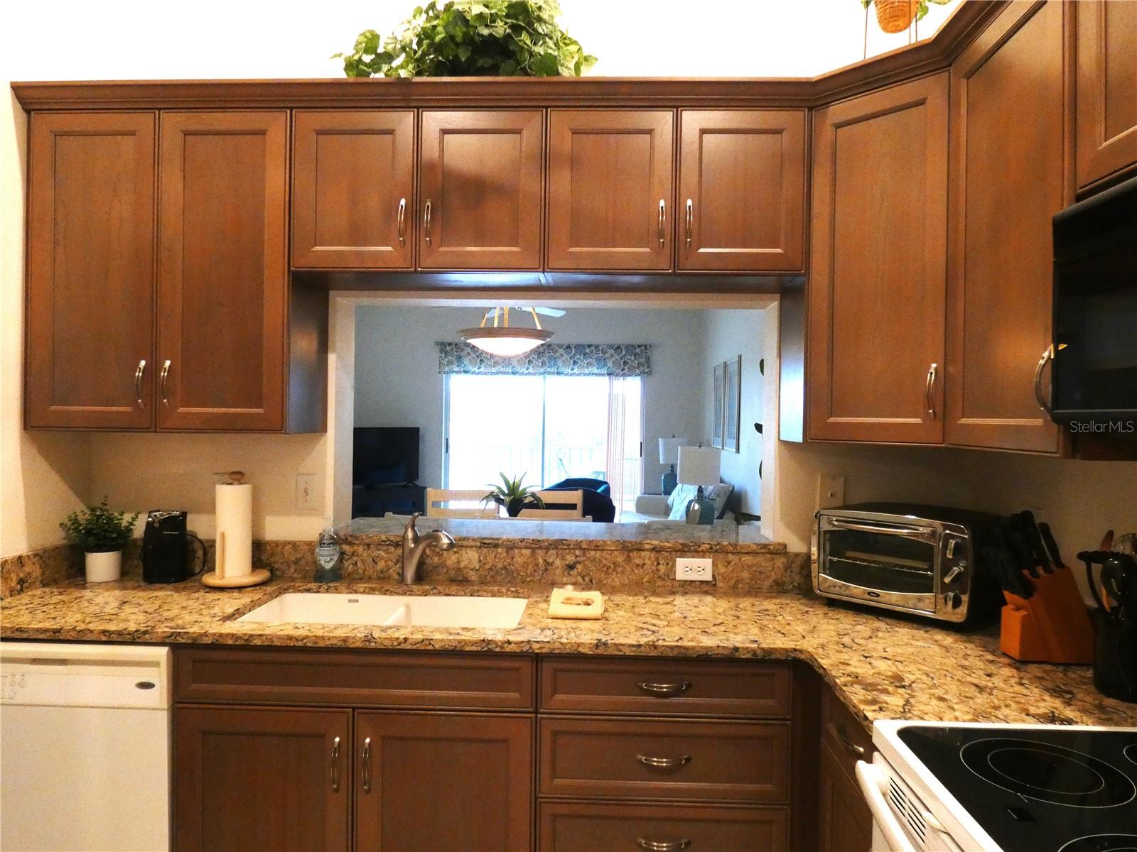 9300 CLUBSIDE CIR #1307, SARASOTA, FL — photo 4