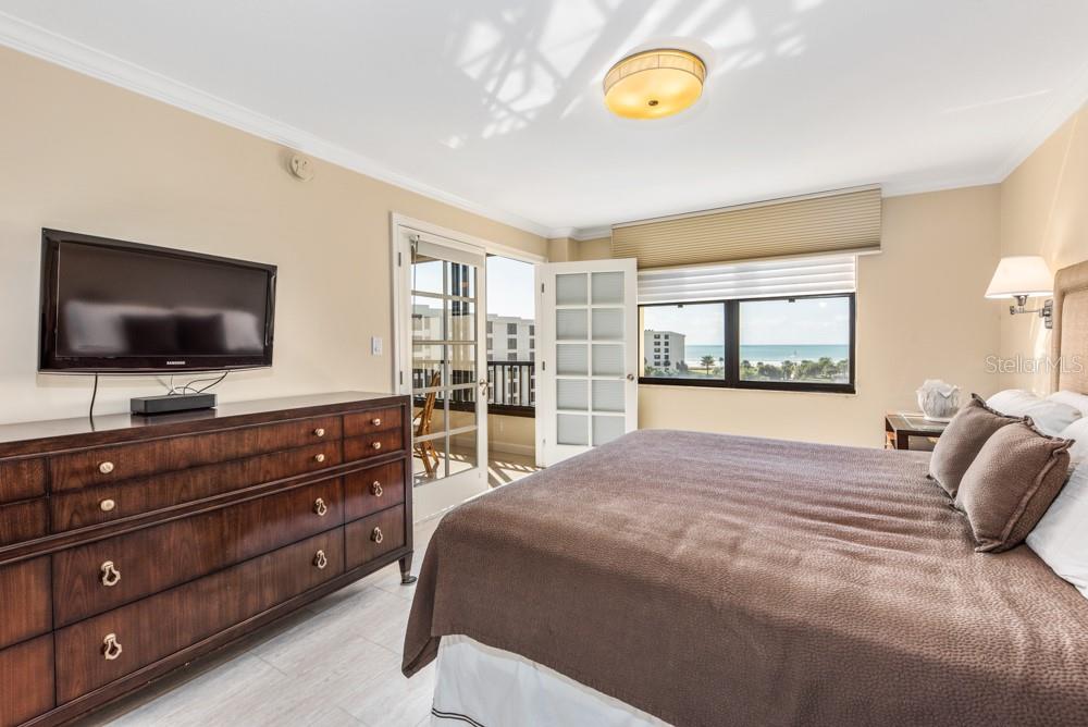 5770 MIDNIGHT PASS RD #605, SARASOTA, FL — photo 43