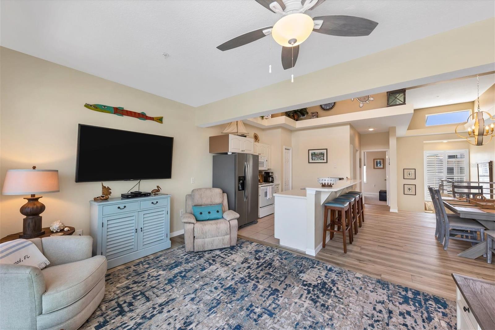 8272 HARBORSIDE CIR, ENGLEWOOD, FL — photo 28