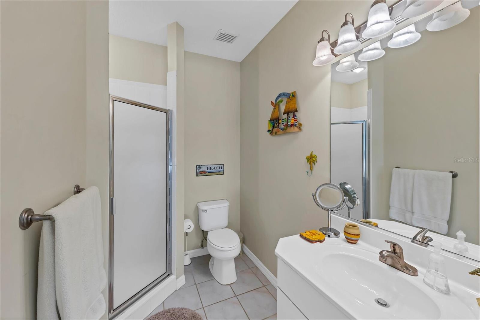 8272 HARBORSIDE CIR, ENGLEWOOD, FL — photo 16