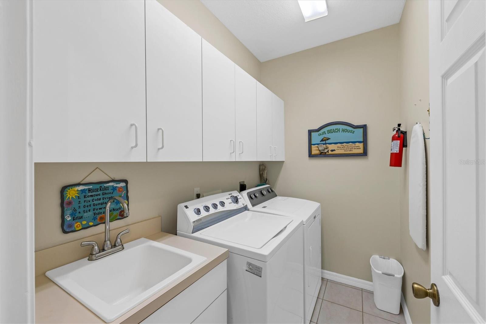 8272 HARBORSIDE CIR, ENGLEWOOD, FL — photo 17