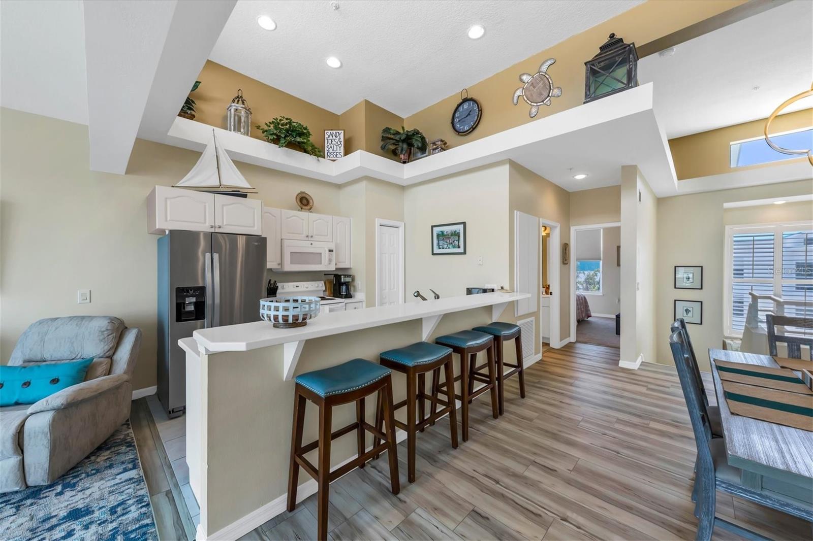 8272 HARBORSIDE CIR, ENGLEWOOD, FL — photo 23