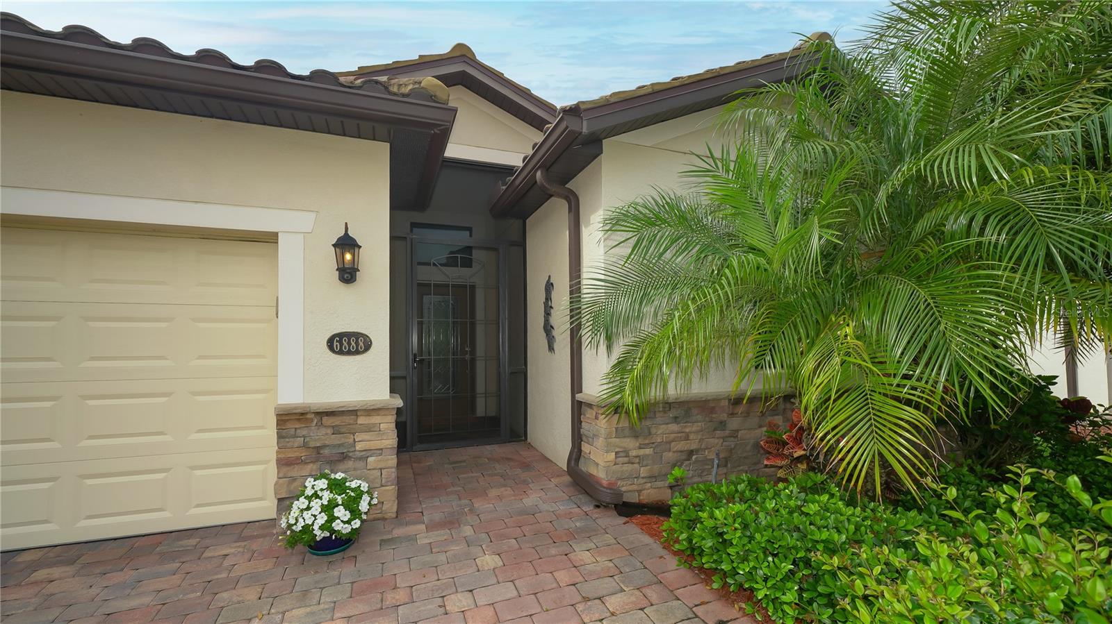 6888 WILLOWSHIRE WAY, BRADENTON, FL — photo 2