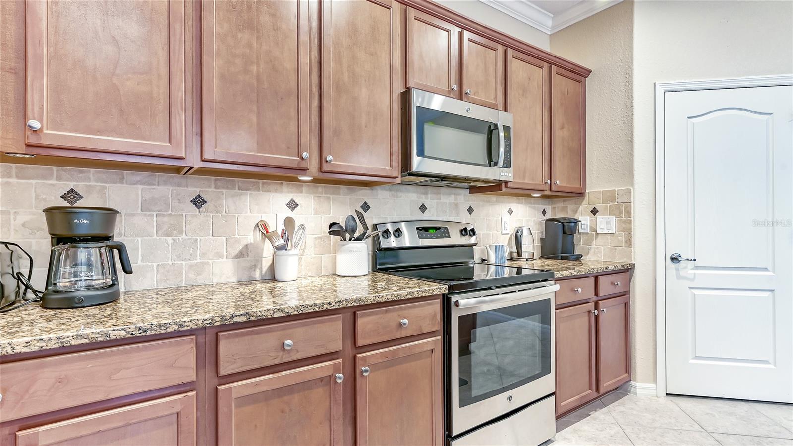 6888 WILLOWSHIRE WAY, BRADENTON, FL — photo 17
