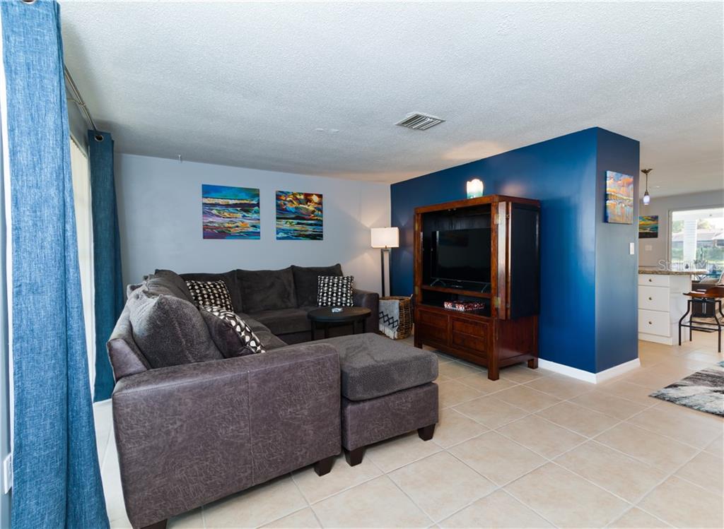 18289 WOLBRETTE CIR, PORT CHARLOTTE, FL — photo 10