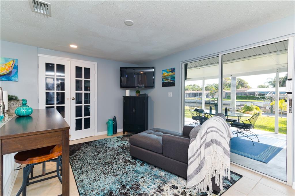 18289 WOLBRETTE CIR, PORT CHARLOTTE, FL — photo 14