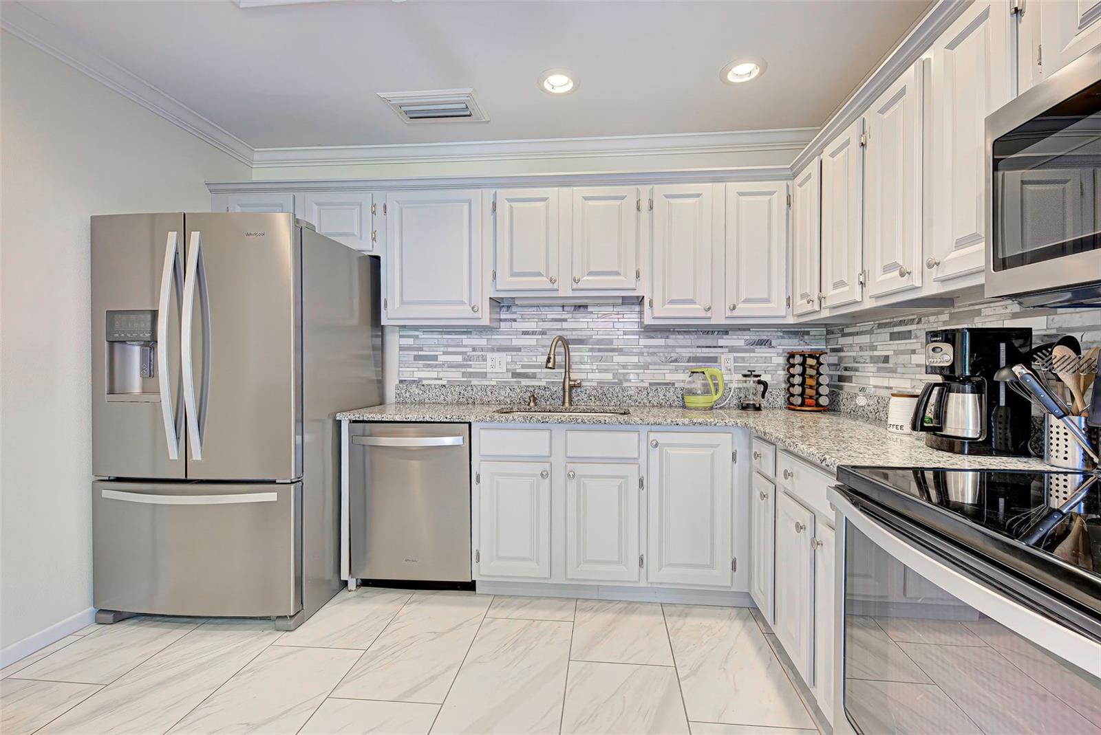 1740 LANDINGS BLVD #39, SARASOTA, FL — photo 19