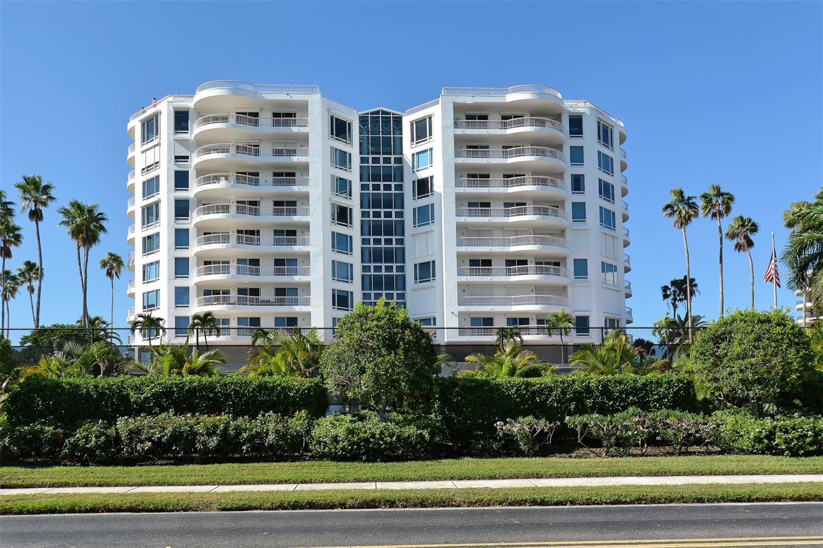 455 LONGBOAT CLUB RD #PH1, LONGBOAT KEY, FL — photo 102