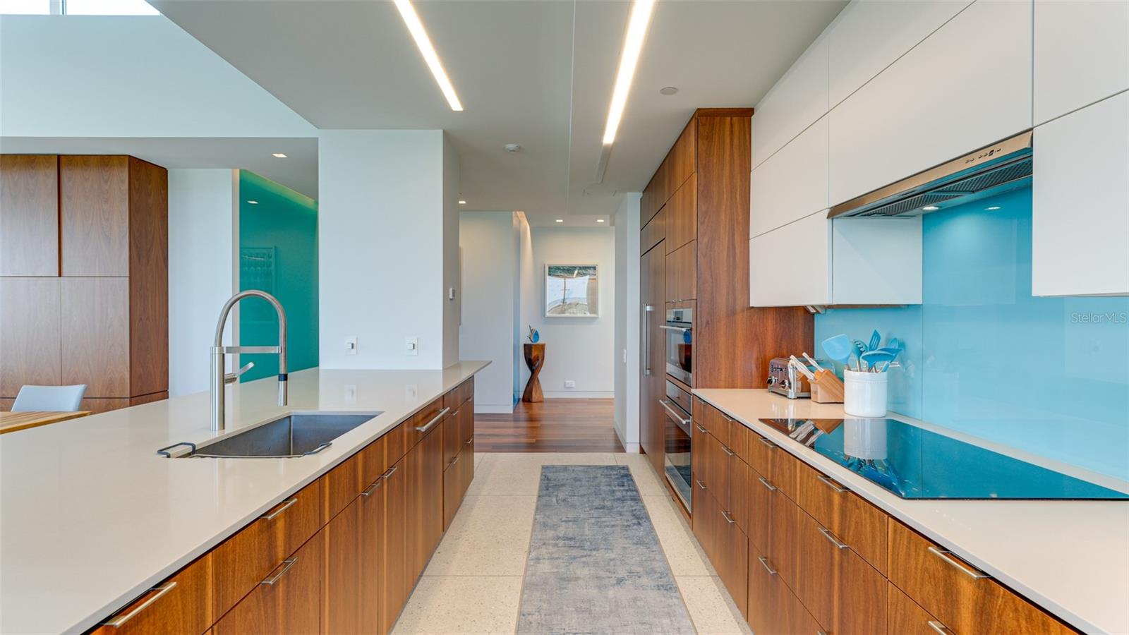 455 LONGBOAT CLUB RD #PH1, LONGBOAT KEY, FL — photo 34