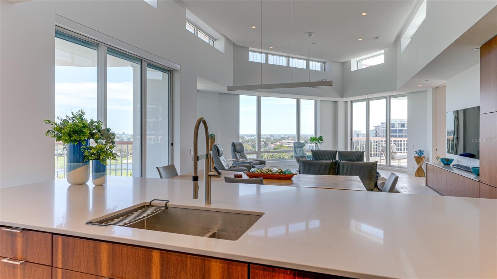 455 LONGBOAT CLUB RD #PH1, LONGBOAT KEY, FL — photo 36