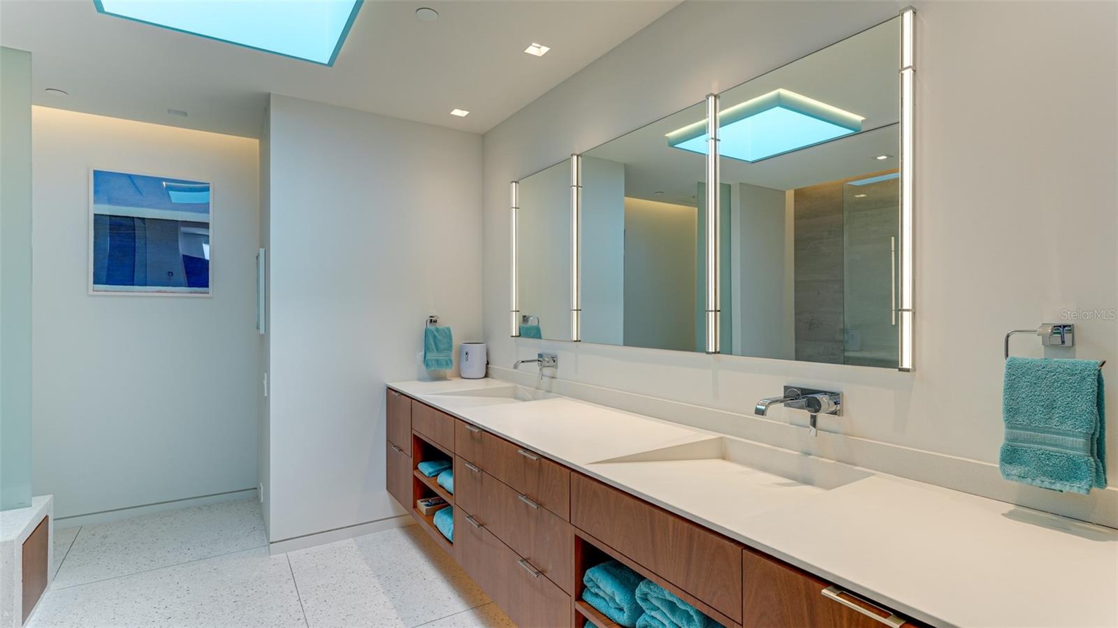 455 LONGBOAT CLUB RD #PH1, LONGBOAT KEY, FL — photo 52