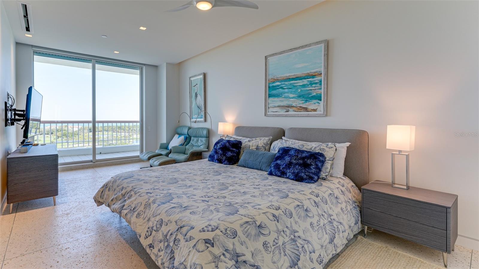 455 LONGBOAT CLUB RD #PH1, LONGBOAT KEY, FL — photo 58