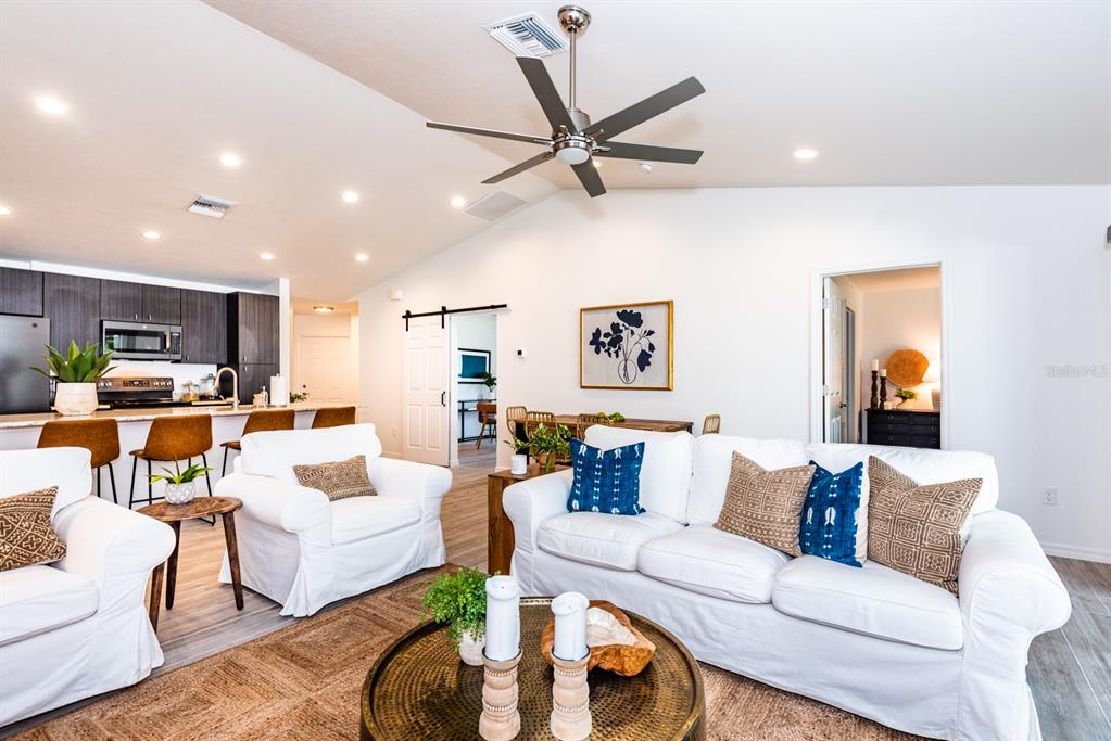 215 LEWIS CIR #111, PUNTA GORDA, FL — photo 12