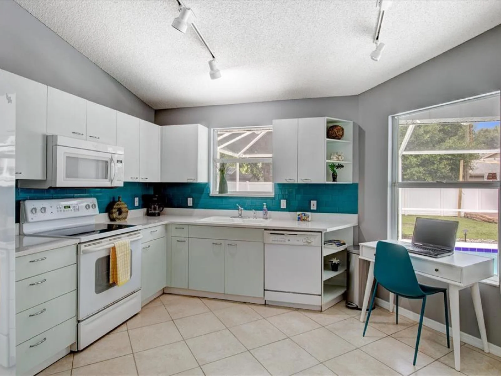 1019 SNEAD AVE, SARASOTA, FL — photo 7