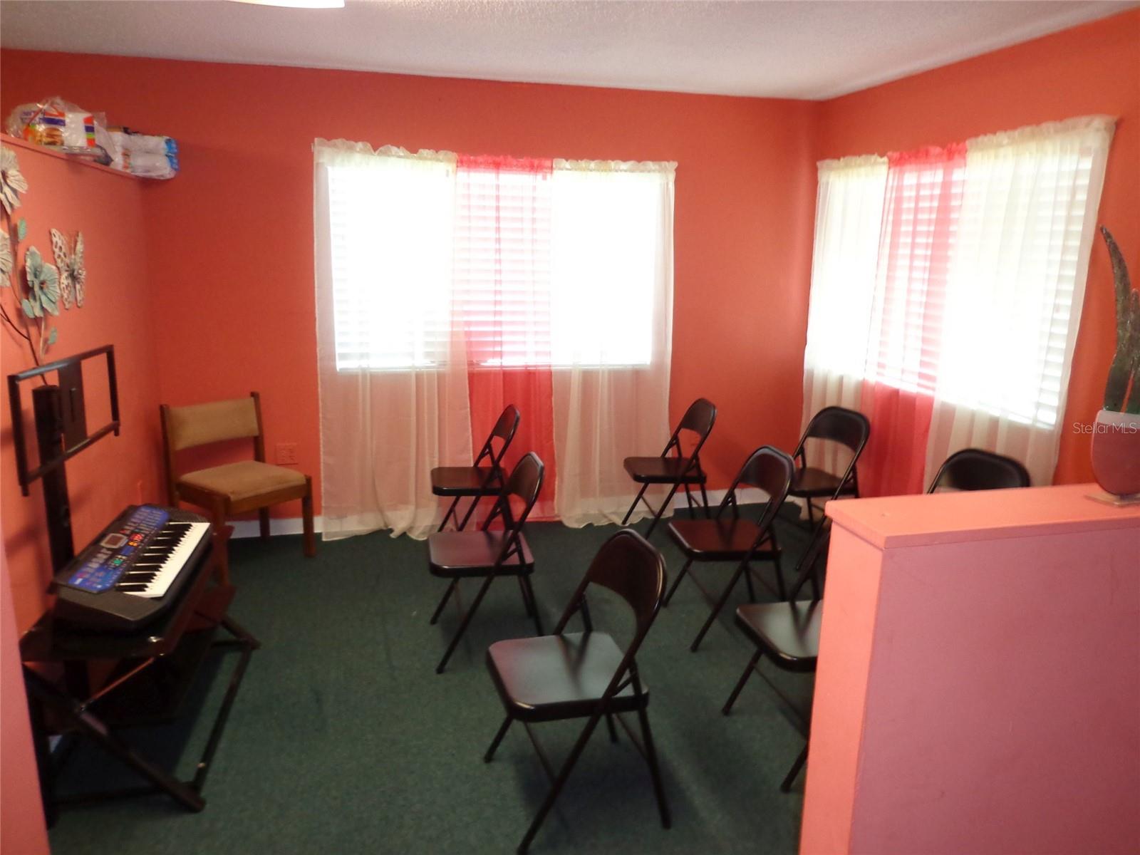 1904 W WATERS AVE, TAMPA, FL — photo 7