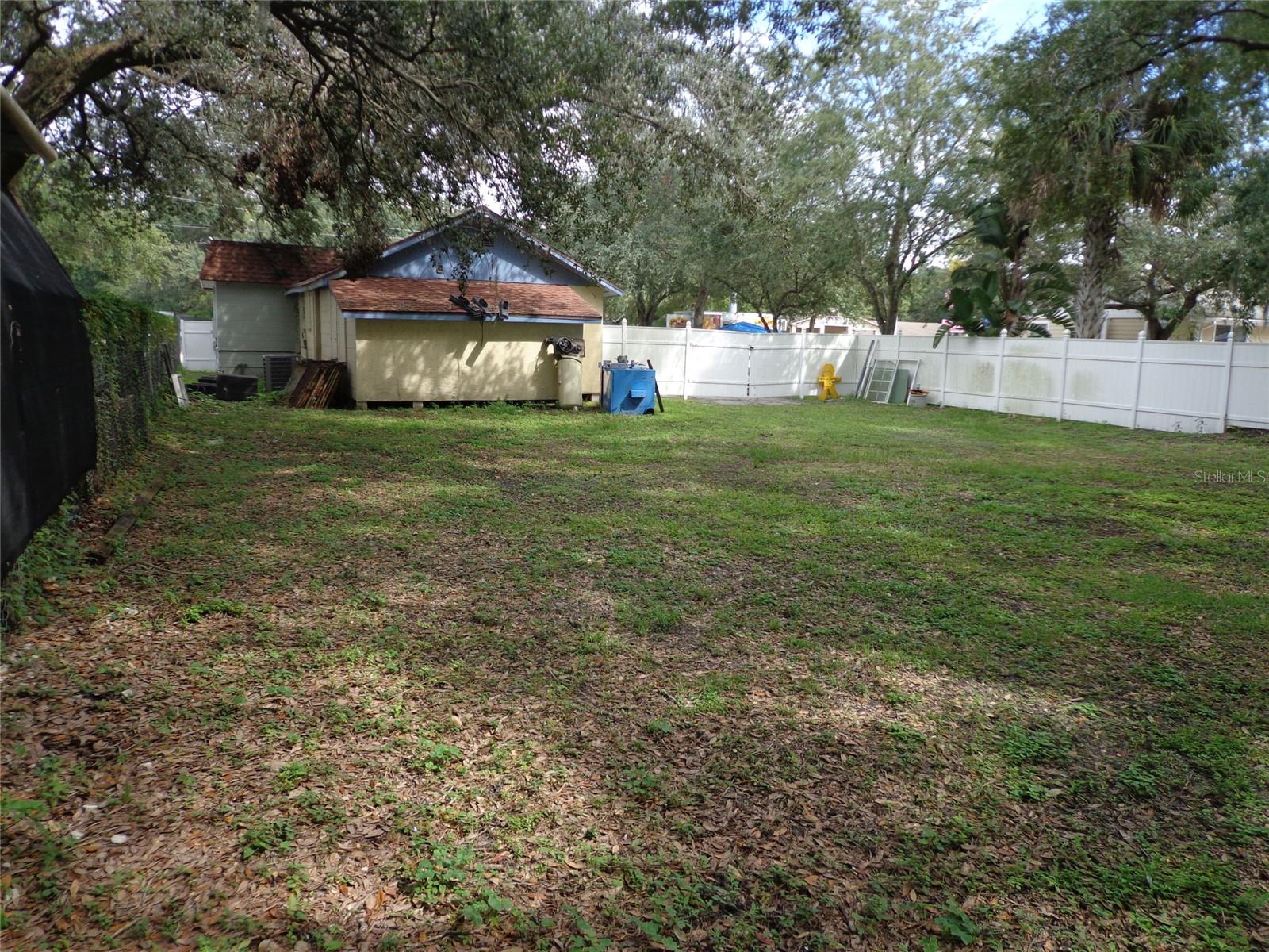 1904 W WATERS AVE, TAMPA, FL — photo 18