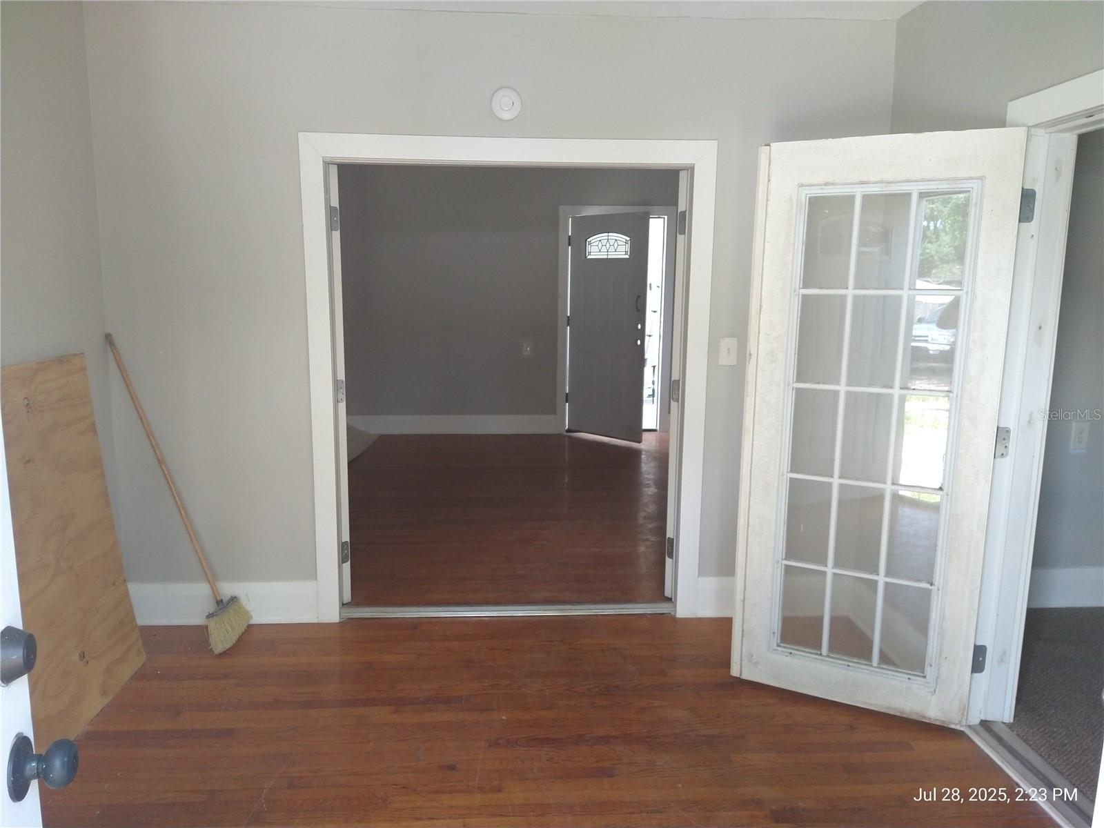 909 and 911 WEST HILLSBOROUGH AVE, TAMPA, FL — photo 9