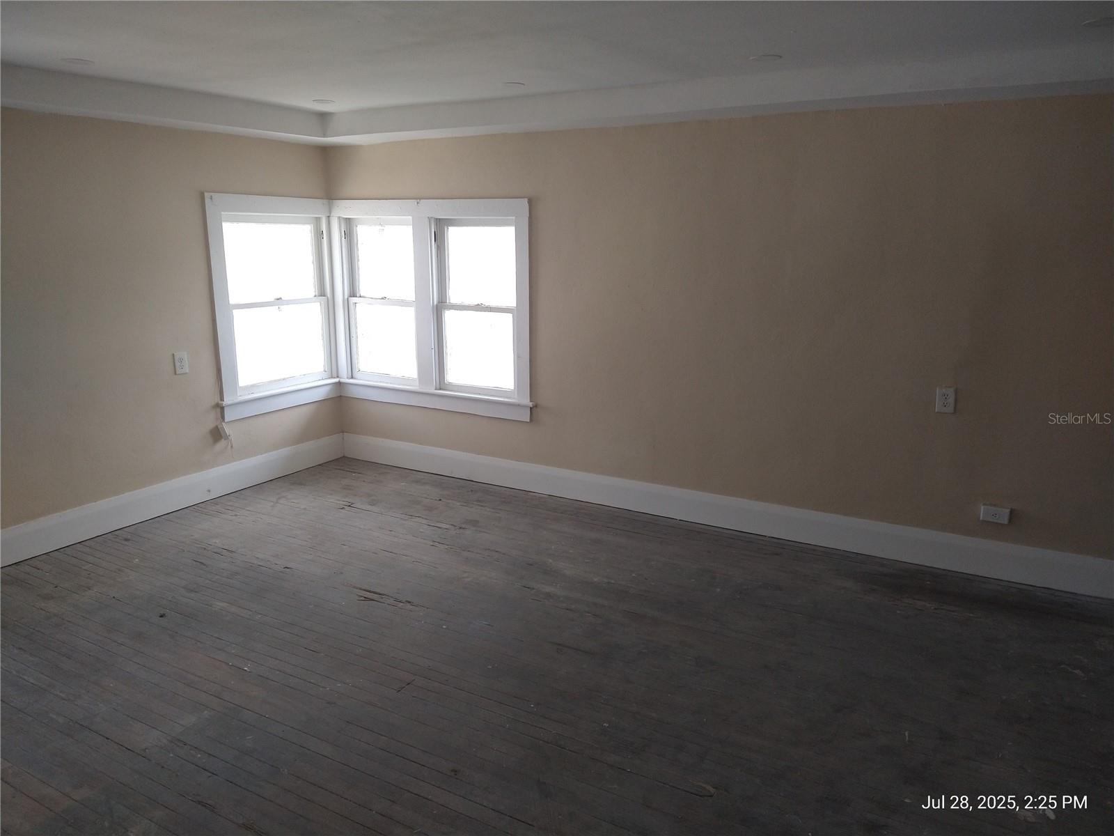 909 and 911 WEST HILLSBOROUGH AVE, TAMPA, FL — photo 19