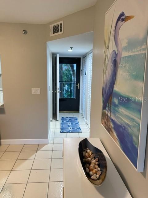 1001 BENJAMIN FRANKLIN DR #212, SARASOTA, FL — photo 2