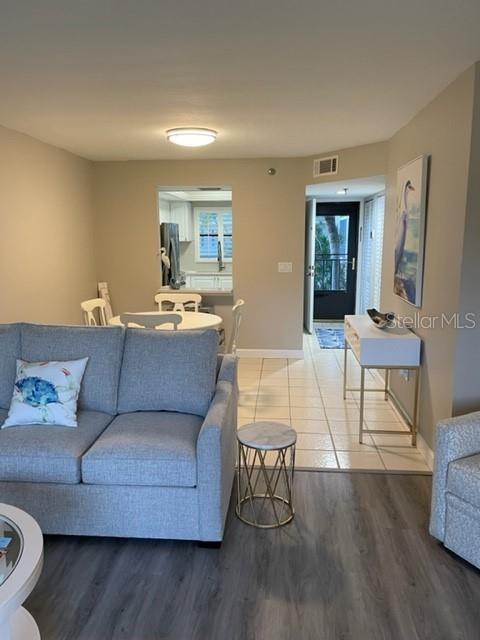 1001 BENJAMIN FRANKLIN DR #212, SARASOTA, FL — photo 5