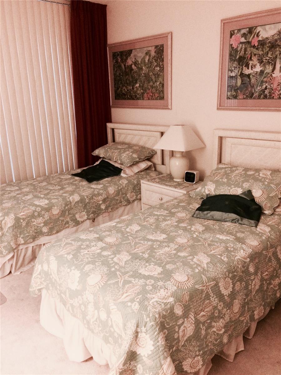 1001 BENJAMIN FRANKLIN DR #701, SARASOTA, FL — photo 3
