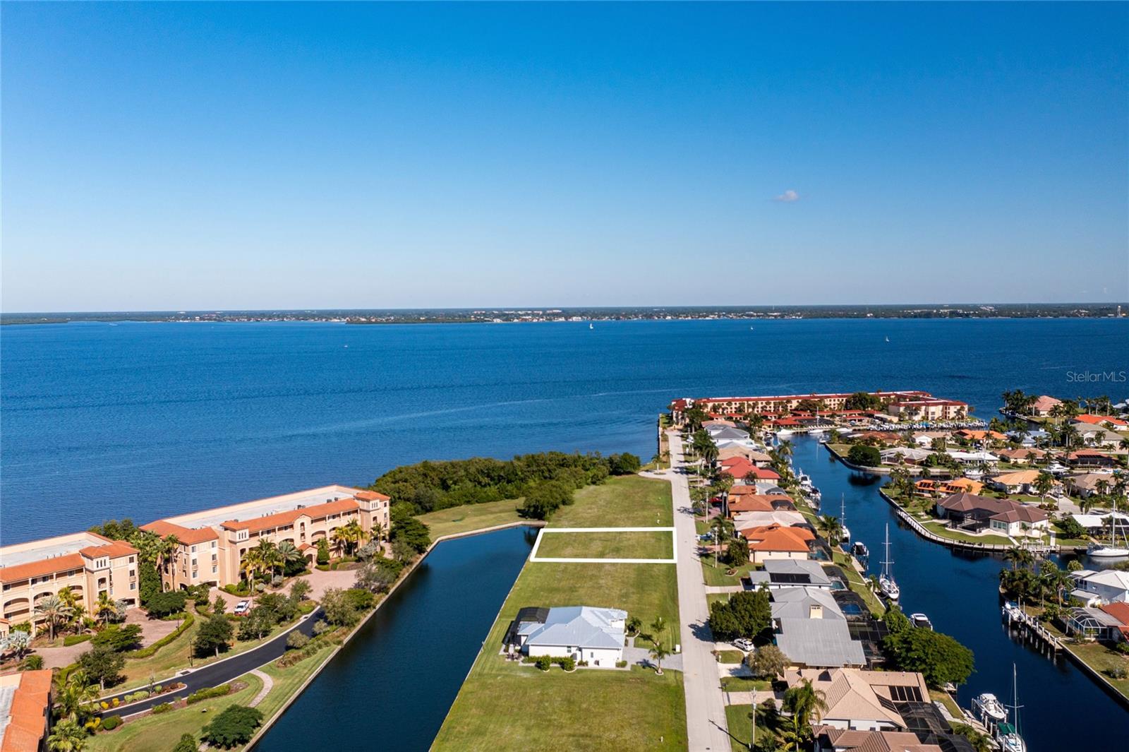 65 COLONY POINT DR, PUNTA GORDA, FL — photo 3