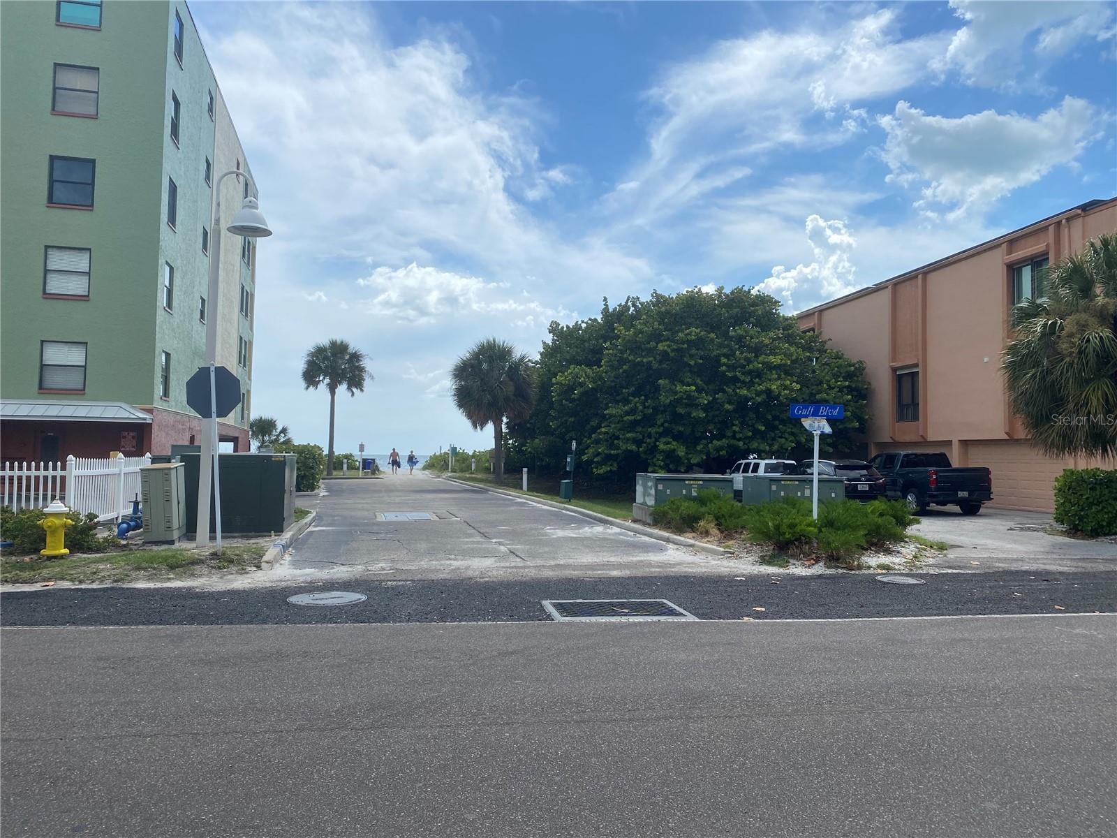 WHISPERING PINES DR, INDIAN SHORES, FL — photo 21
