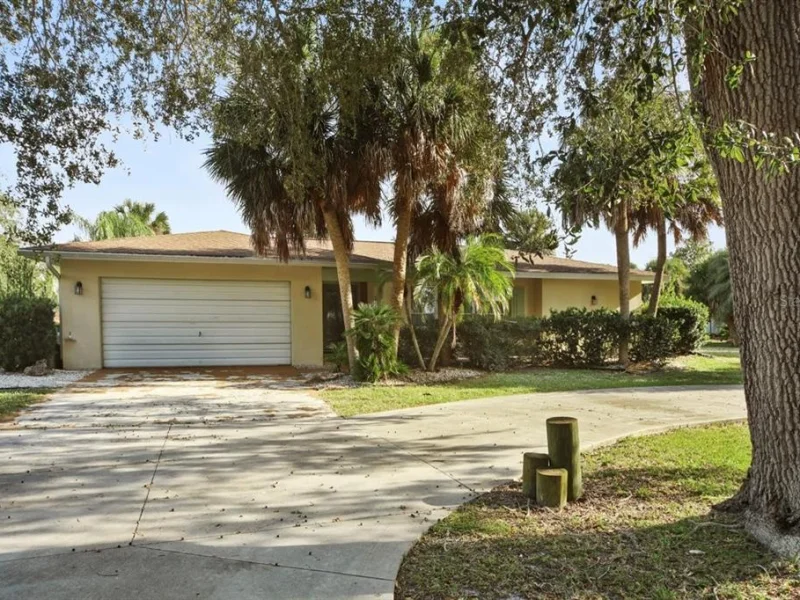 500 GREEN DOLPHIN DR S, PLACIDA, FL