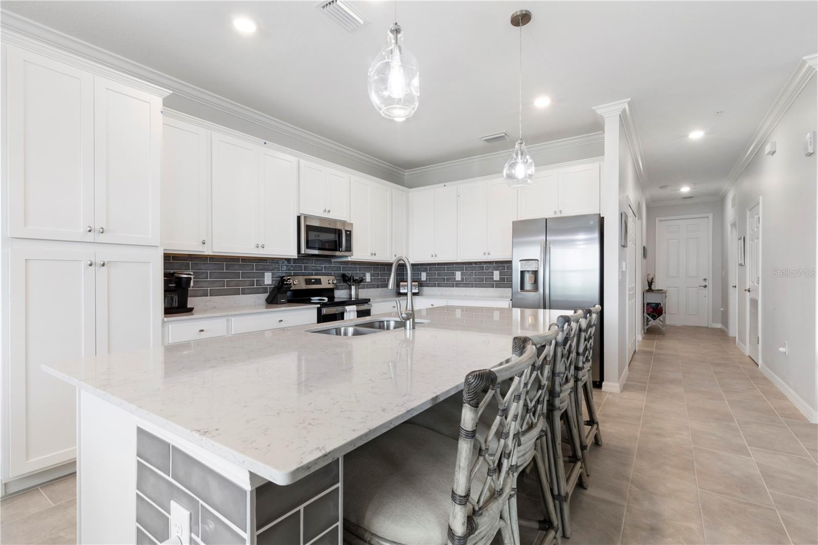 18008 GAWTHROP DR #402, LAKEWOOD RANCH, FL — photo 14
