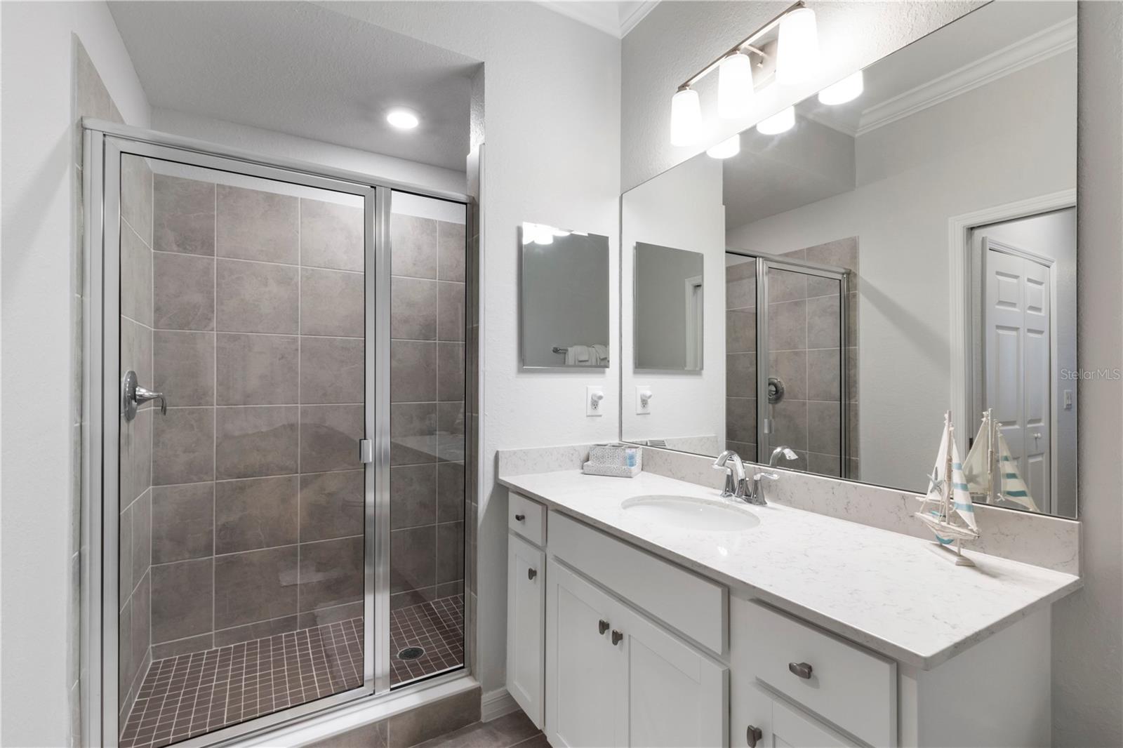 18008 GAWTHROP DR #402, LAKEWOOD RANCH, FL — photo 20