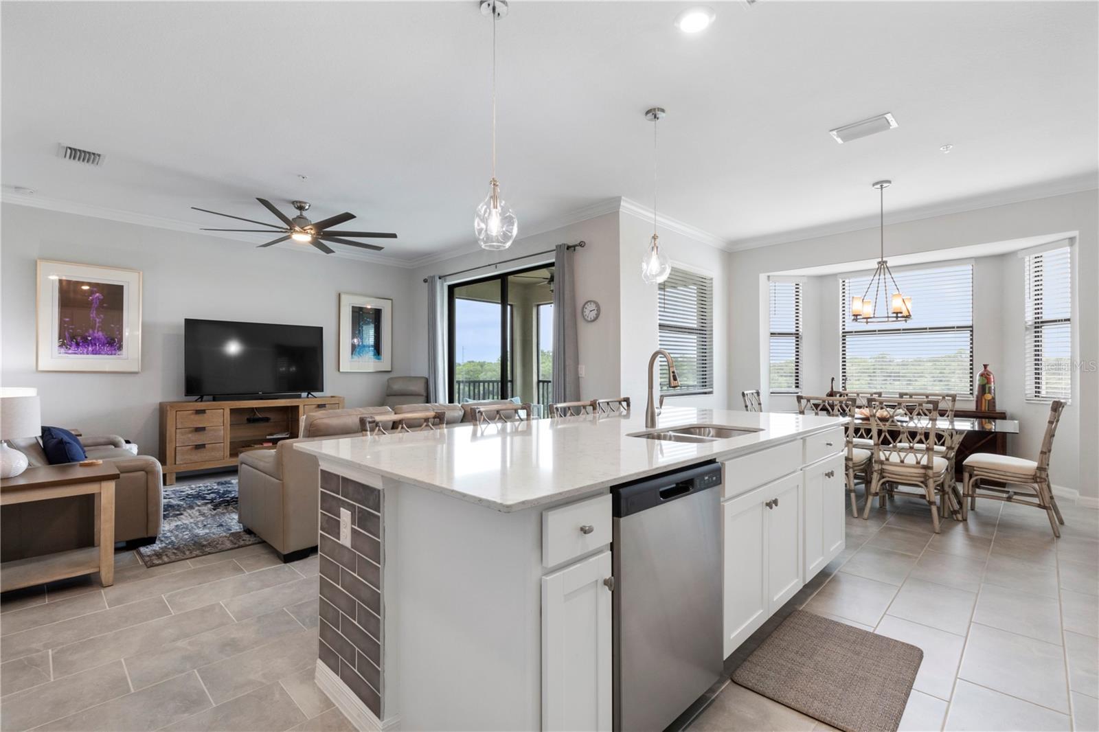 18008 GAWTHROP DR #402, LAKEWOOD RANCH, FL — photo 25