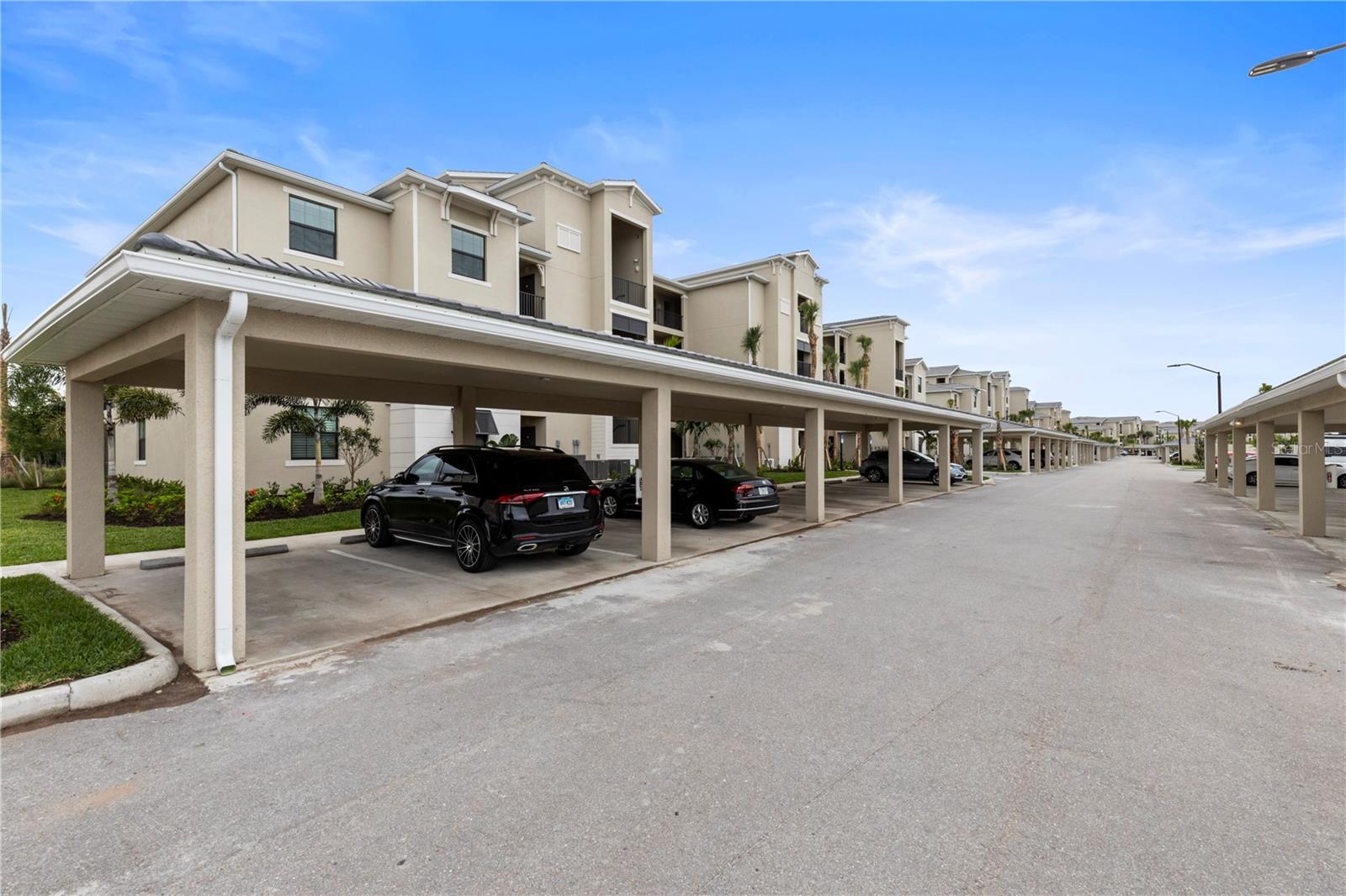 18008 GAWTHROP DR #402, LAKEWOOD RANCH, FL — photo 36