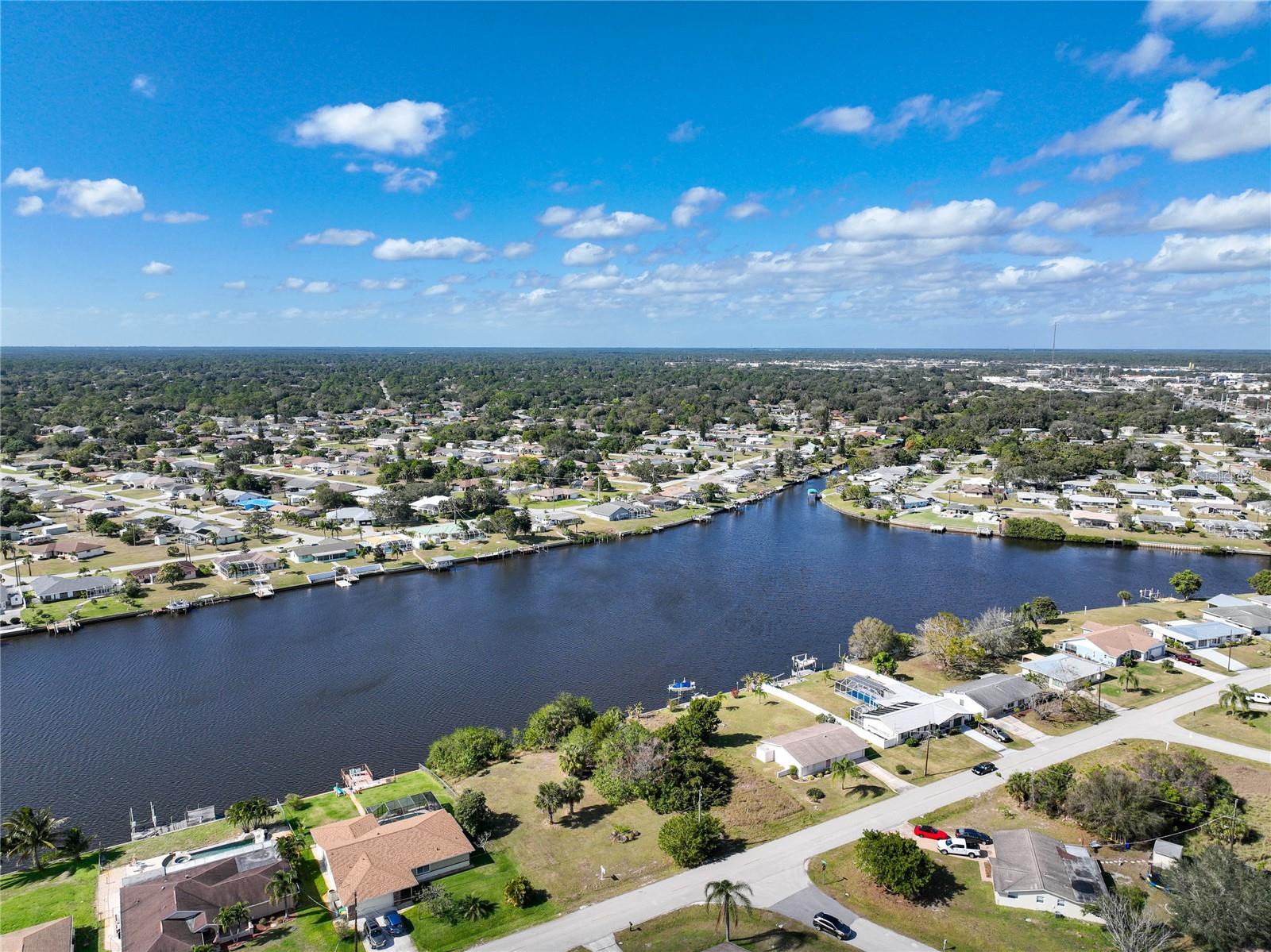 834 ELLICOTT CIR NW, PORT CHARLOTTE, FL — photo 15