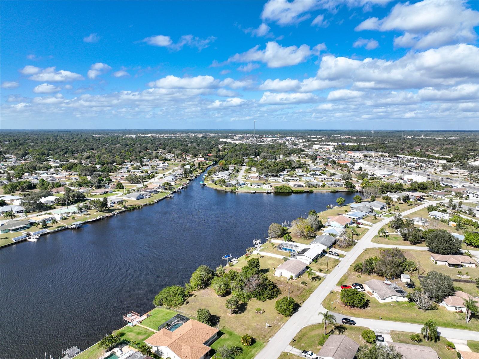 834 ELLICOTT CIR NW, PORT CHARLOTTE, FL — photo 16