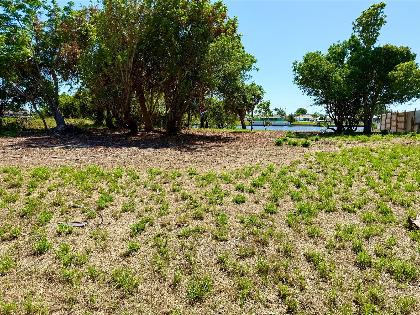 834 ELLICOTT CIR NW, PORT CHARLOTTE, FL — photo 10