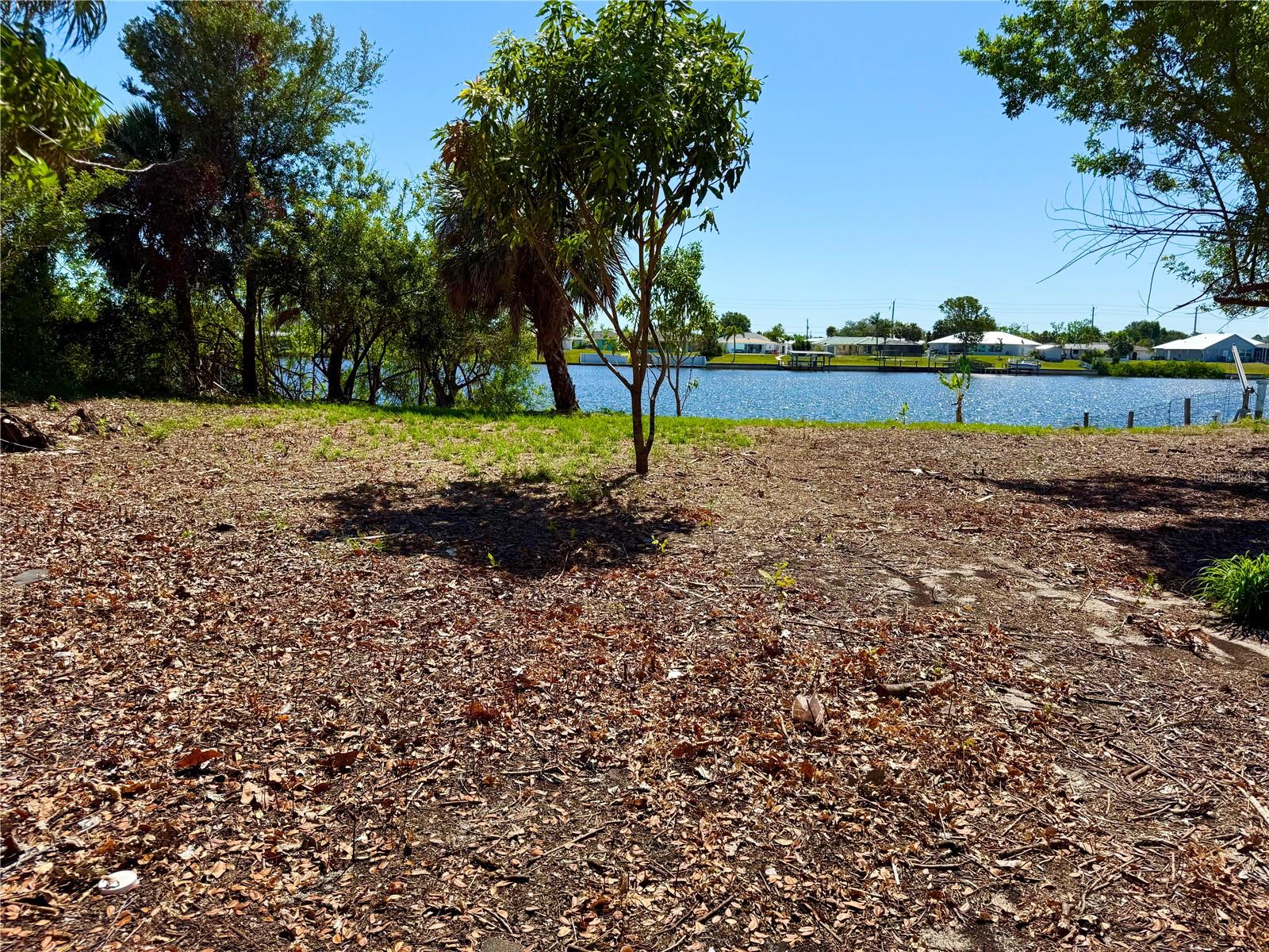 834 ELLICOTT CIR NW, PORT CHARLOTTE, FL — photo 6