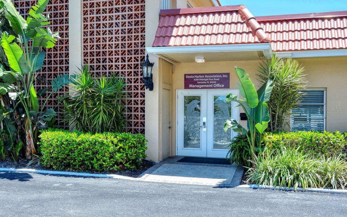 1250 N PORTOFINO DR #102MAR, SARASOTA, FL — photo 101
