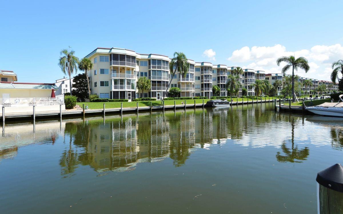 1250 N PORTOFINO DR #102MAR, SARASOTA, FL — photo 123