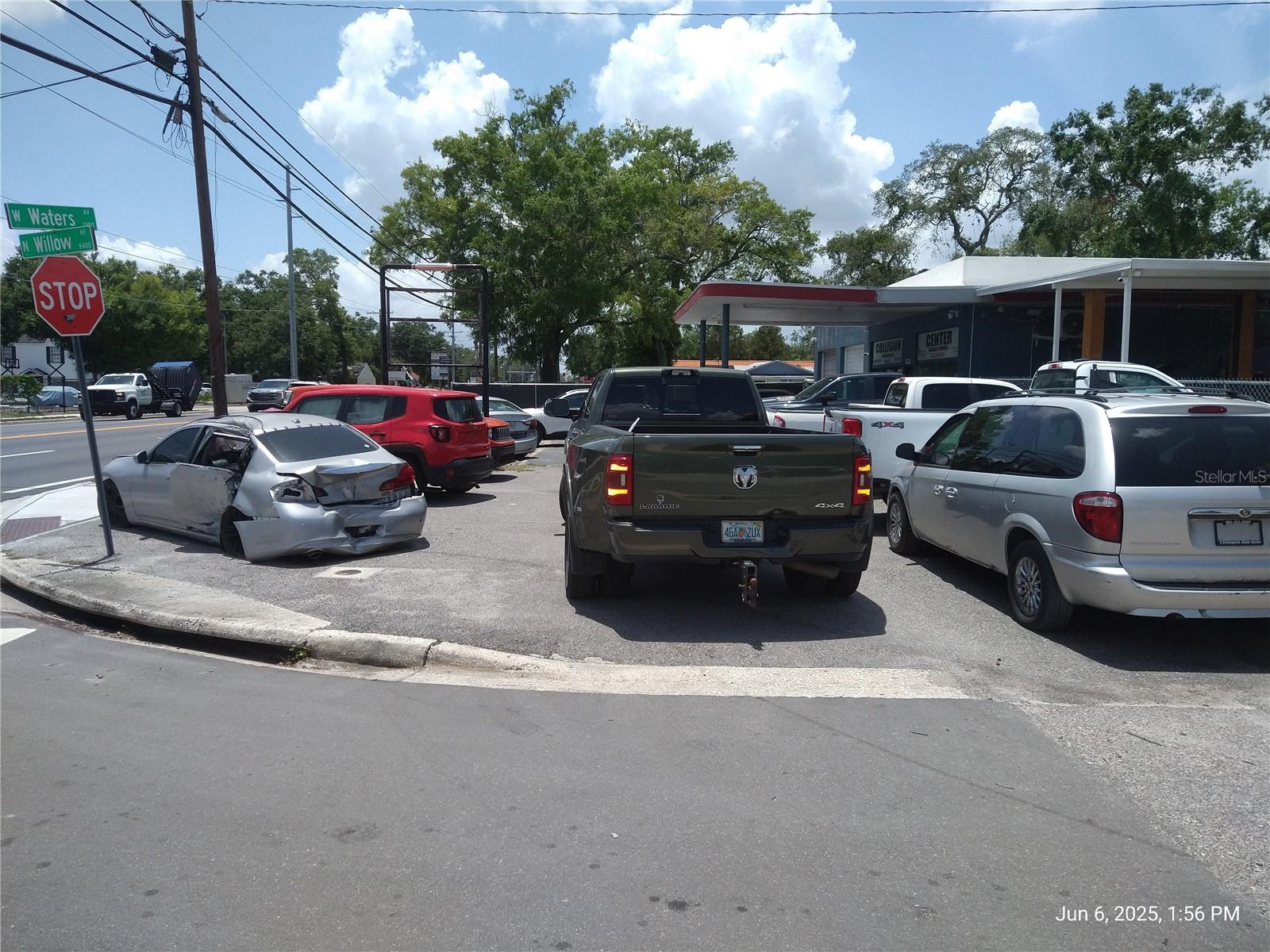 1301 W WATERS AVE, TAMPA, FL — photo 29