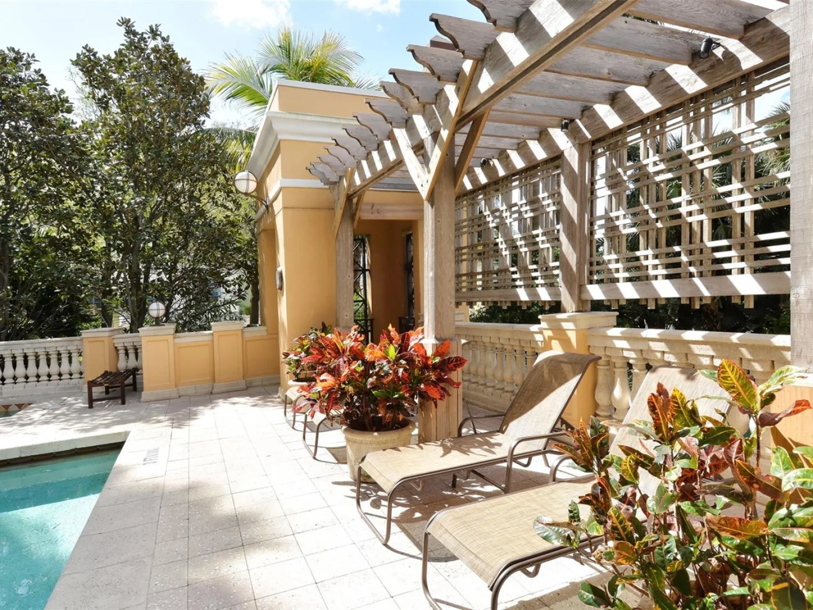 750 N TAMIAMI TRL #205, SARASOTA, FL — photo 44