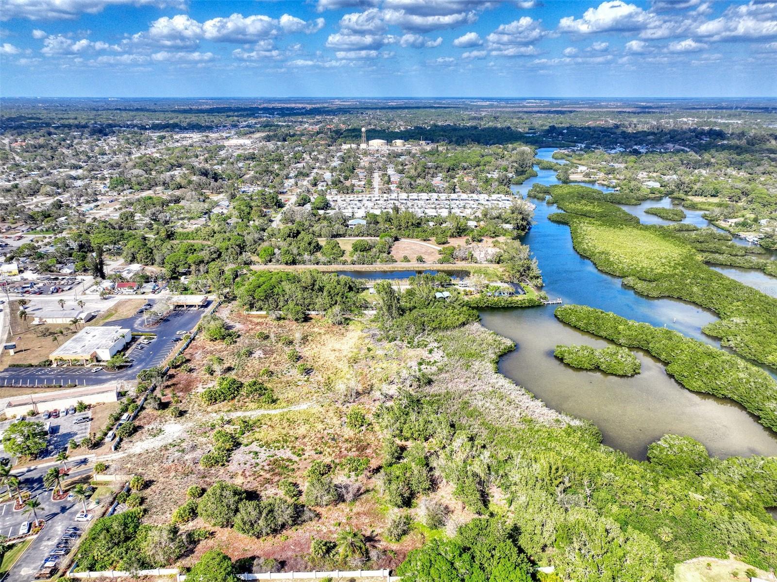 201 E BAY HEIGHTS RD, ENGLEWOOD, FL — photo 17