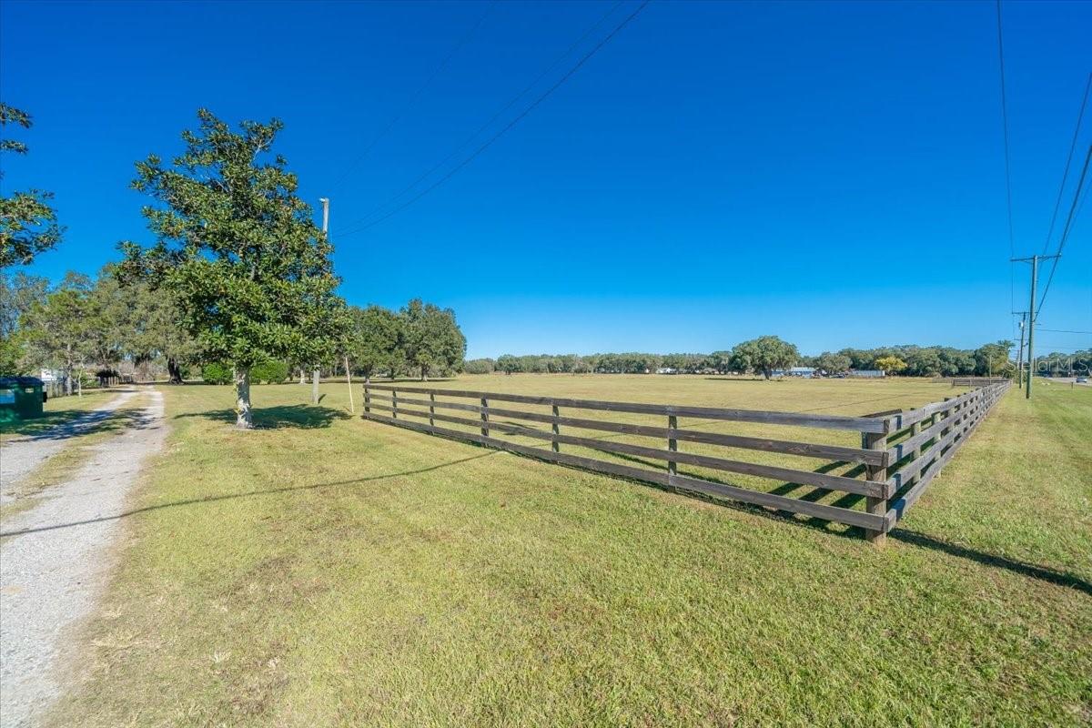 31935 COUNTY ROAD 52, SAN ANTONIO, FL — photo 27