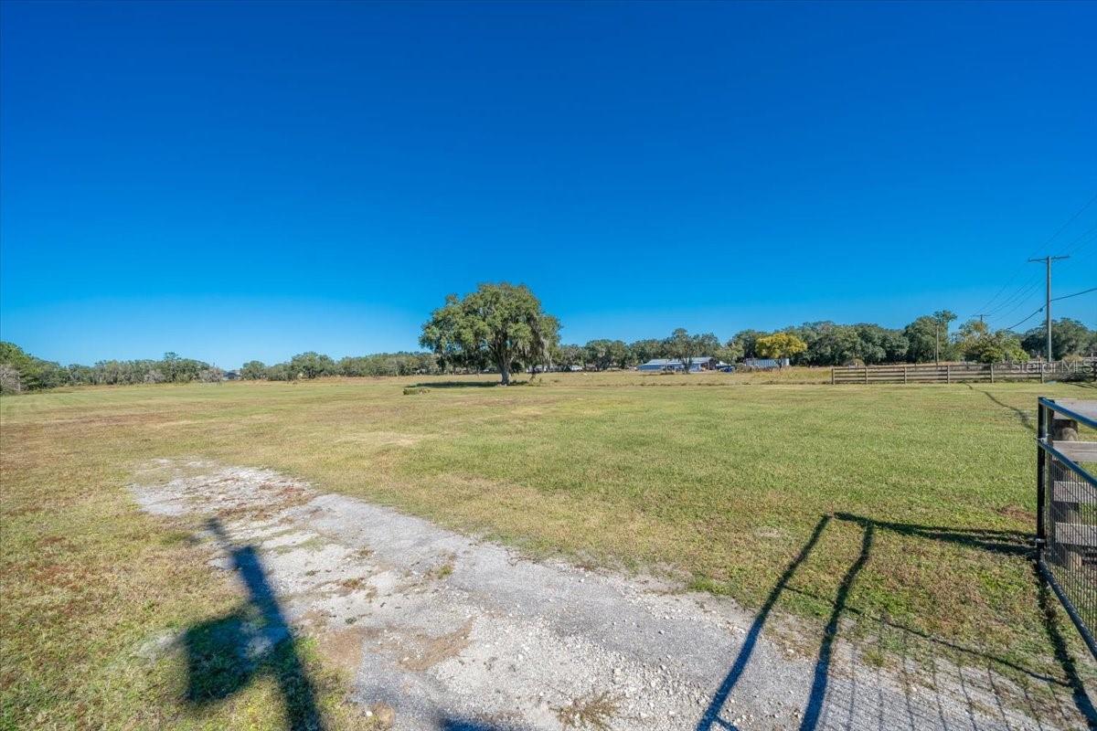 31935 COUNTY ROAD 52, SAN ANTONIO, FL — photo 14