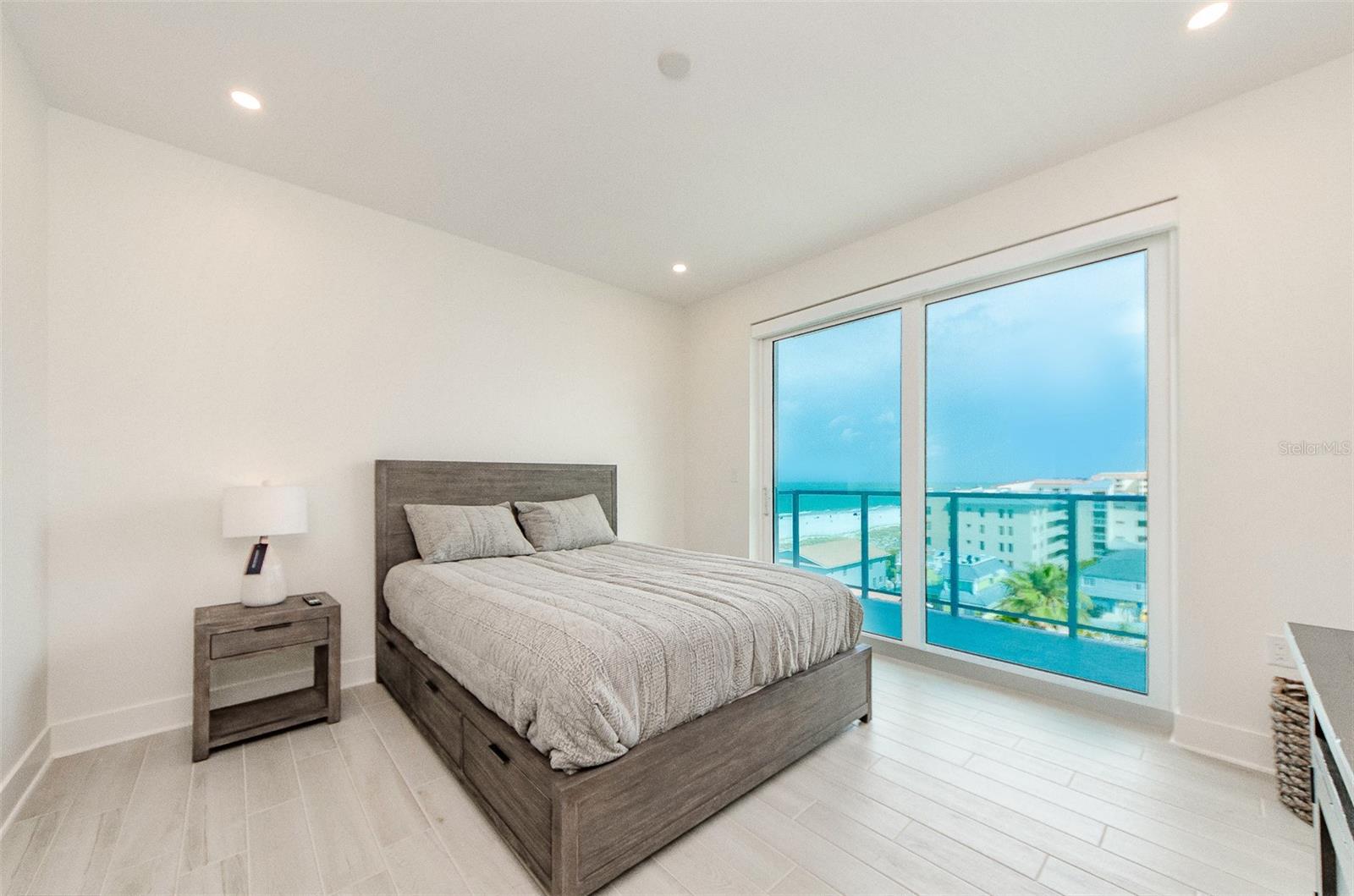 15 AVALON ST #702, CLEARWATER BEACH, FL — photo 44