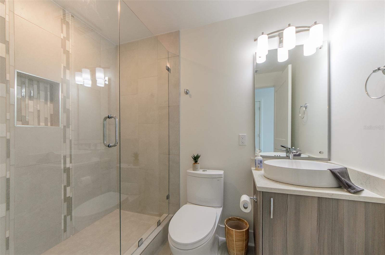 15 AVALON ST #702, CLEARWATER BEACH, FL — photo 48
