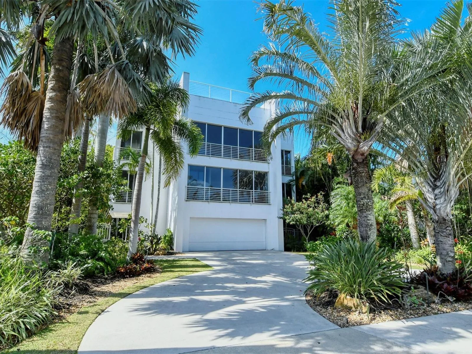 213 N WASHINGTON DR, SARASOTA, FL — photo 4