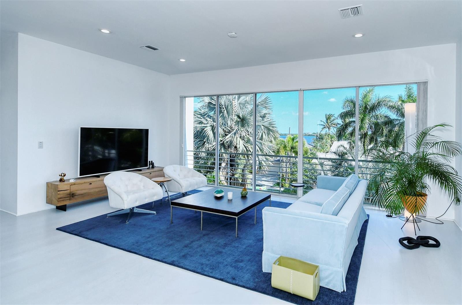 213 N WASHINGTON DR, SARASOTA, FL — photo 7