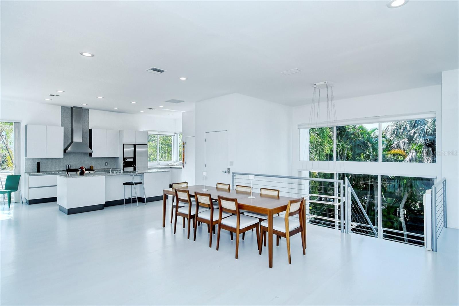 213 N WASHINGTON DR, SARASOTA, FL — photo 11