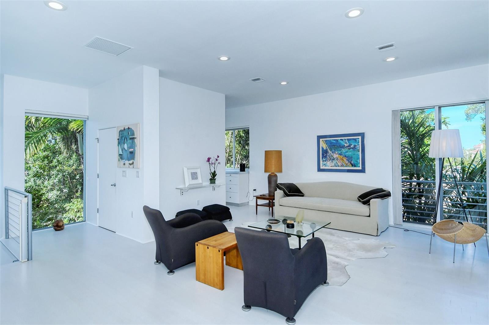 213 N WASHINGTON DR, SARASOTA, FL — photo 22
